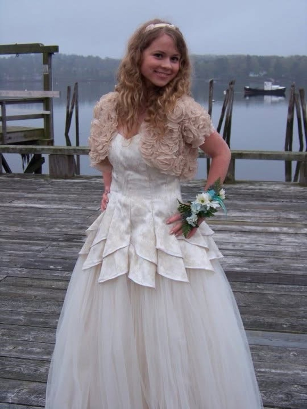 Masquerade Ivory Layered Tulle Prom Dress Size 7/8 - Like A Princess 👑